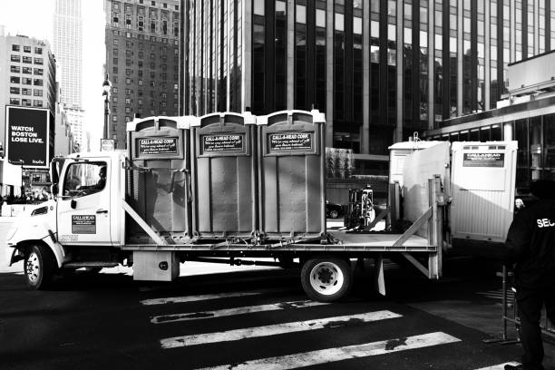 Best Porta potty rental near me  in Long Beach, CA